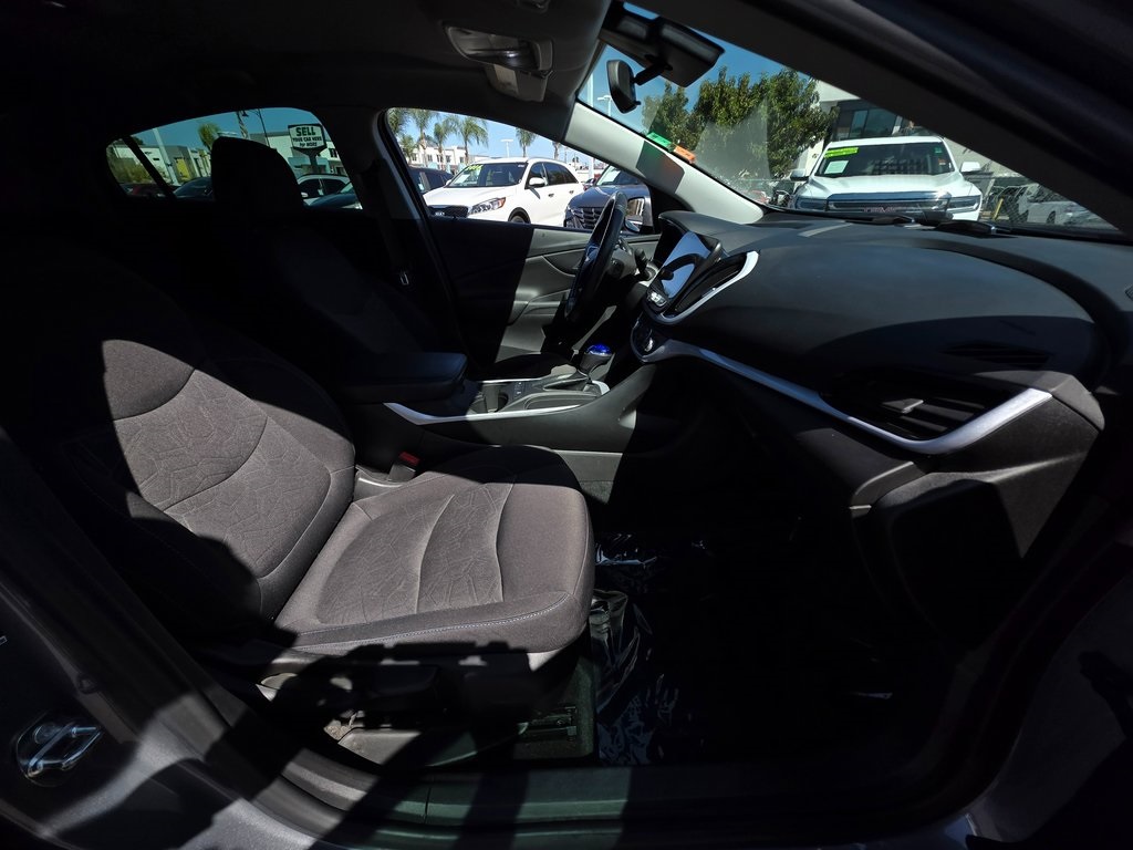 2018 Chevrolet Volt LT Image 15 of 42