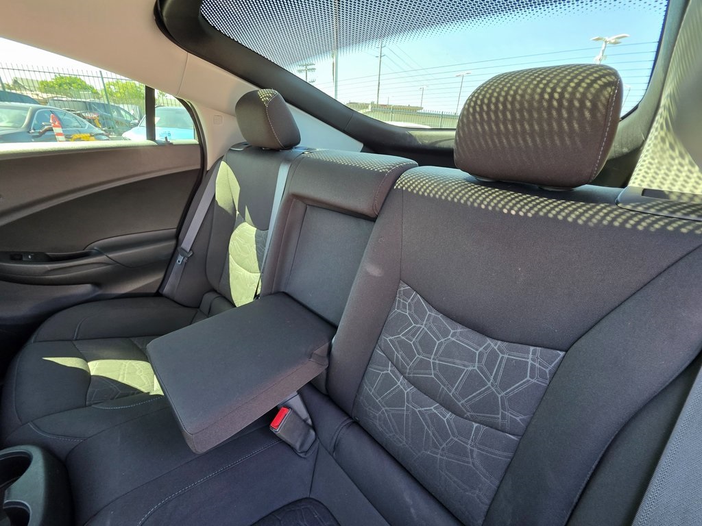 2018 Chevrolet Volt LT Image 12 of 42