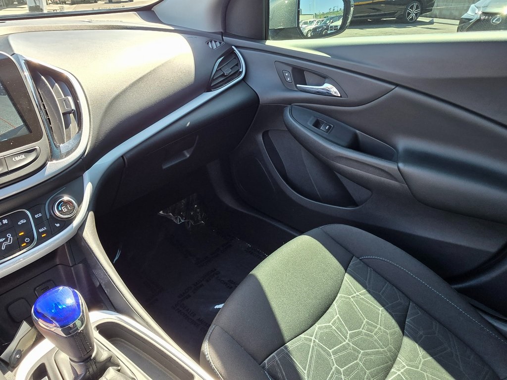 2018 Chevrolet Volt LT Image 40 of 42