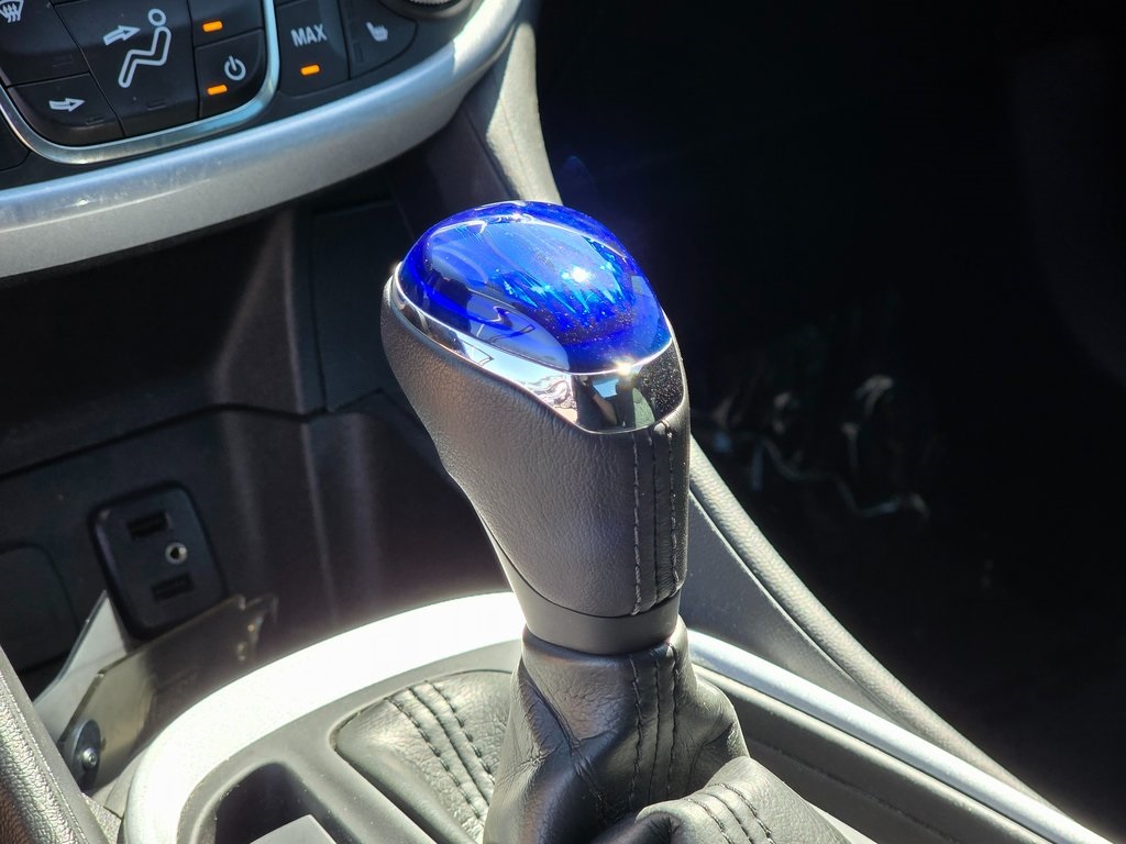 2018 Chevrolet Volt LT Image 24 of 42