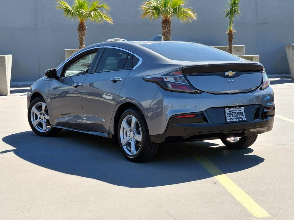 2018 Chevrolet Volt LT Image 7 of 42