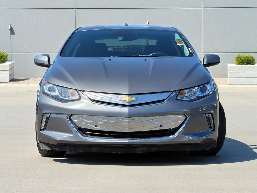 2018 Chevrolet Volt LT Image 2 of 42