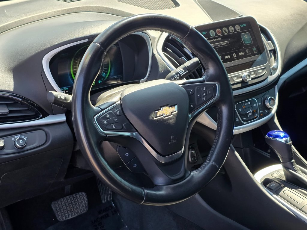 2018 Chevrolet Volt LT Image 18 of 42