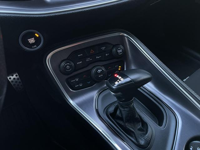 2018 Dodge Challenger 392 Hemi Scat Pack Shaker Image 35 of 43
