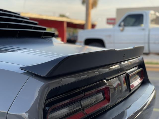 2018 Dodge Challenger 392 Hemi Scat Pack Shaker Image 14 of 43