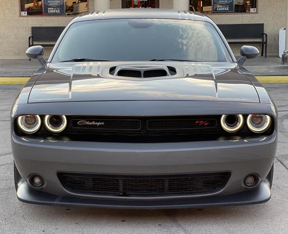 2018 Dodge Challenger 392 Hemi Scat Pack Shaker Image 3 of 43