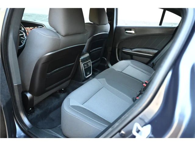 2018 Dodge Charger GT Image 16 of 27