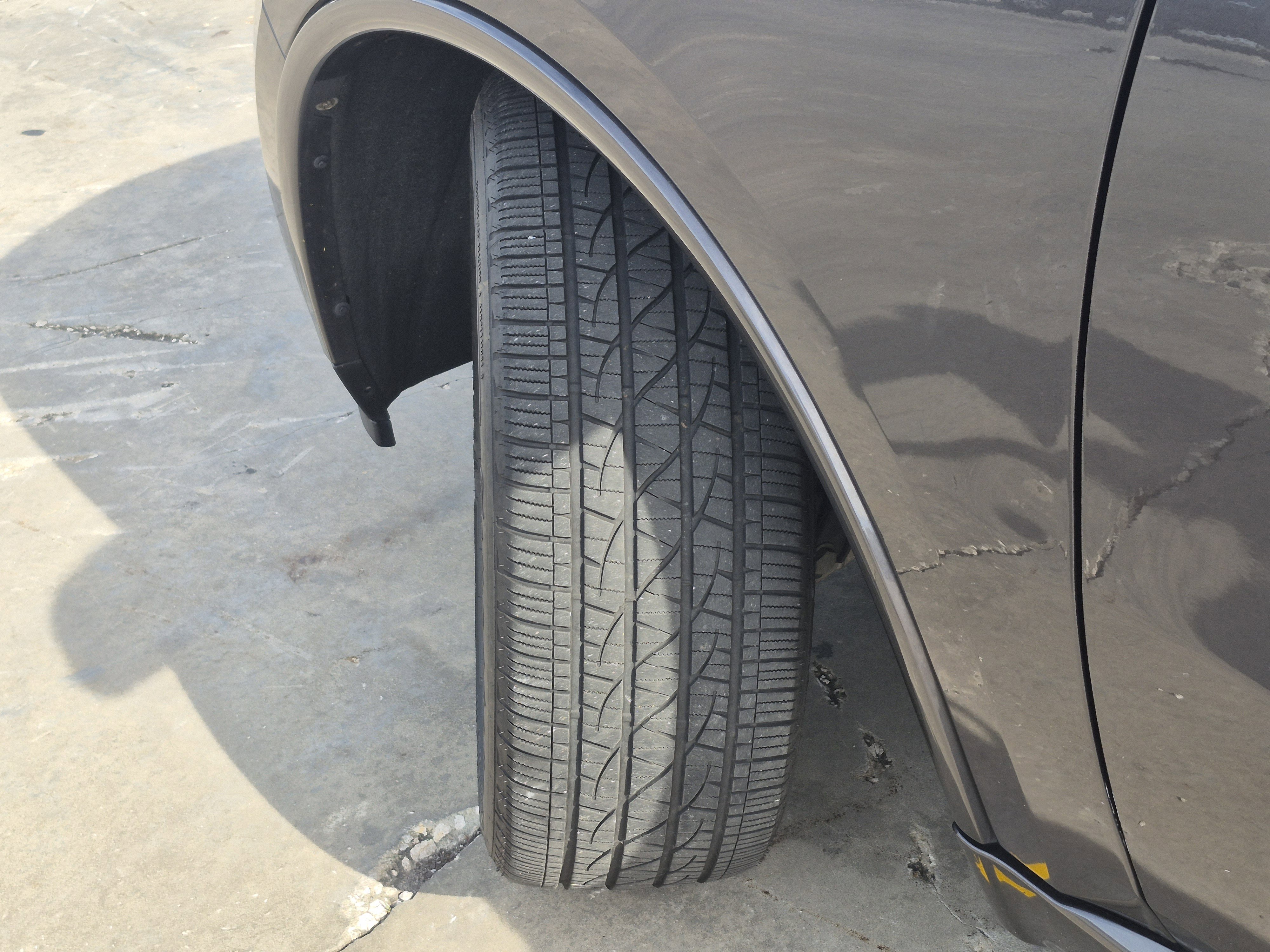 Vehicle image 36 of 37
