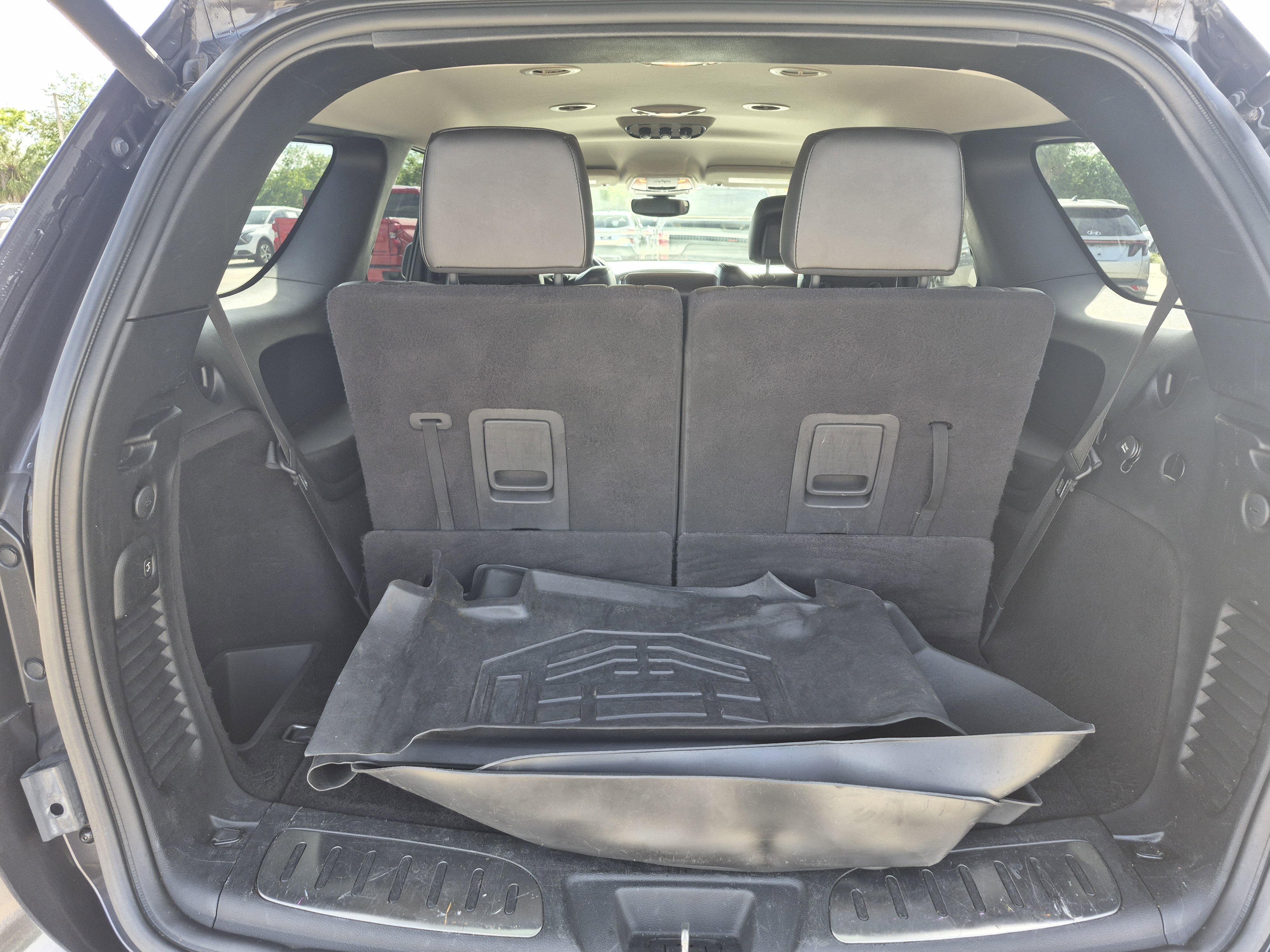 Vehicle image 13 of 37