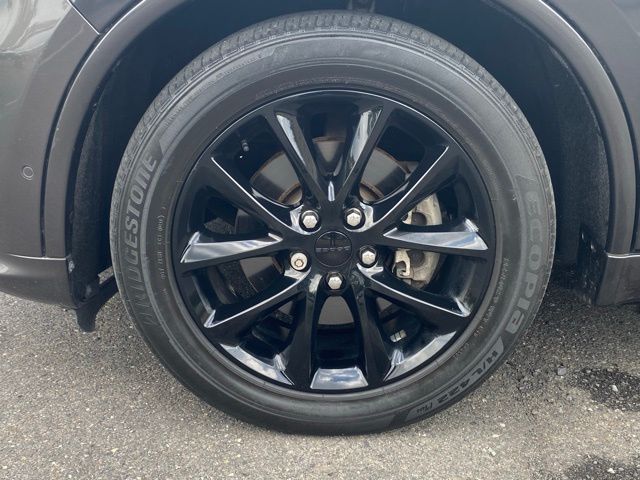 Vehicle image 12 of 48