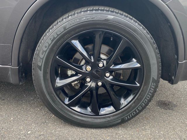 Vehicle image 11 of 48