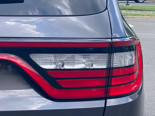 Vehicle image 38 of 48
