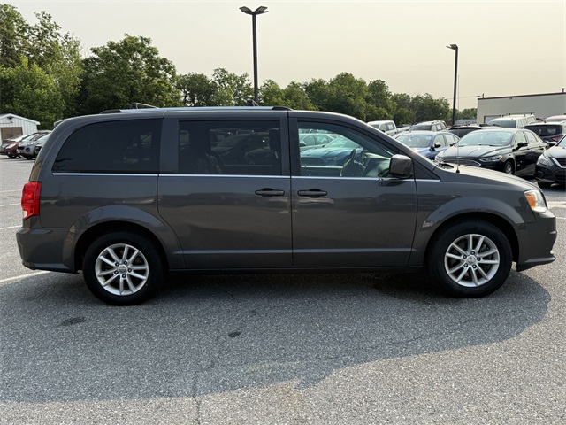 Vehicle image 4 of 25