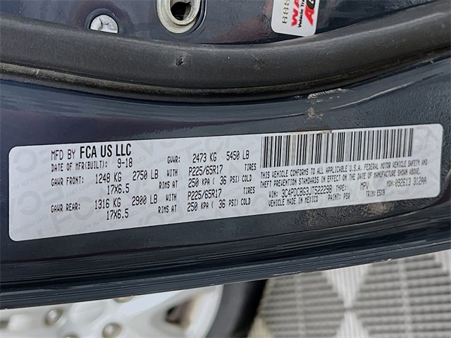 Vehicle image 38 of 41
