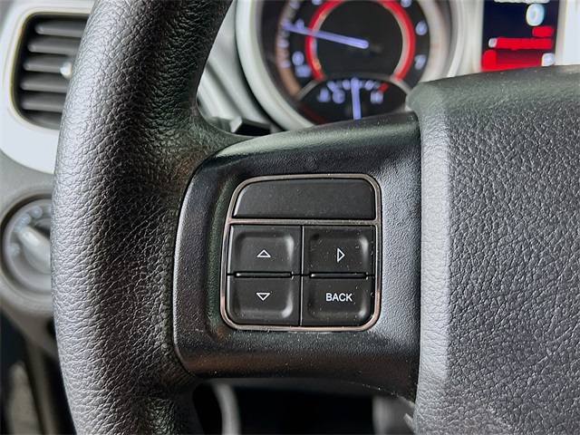 Vehicle image 36 of 41