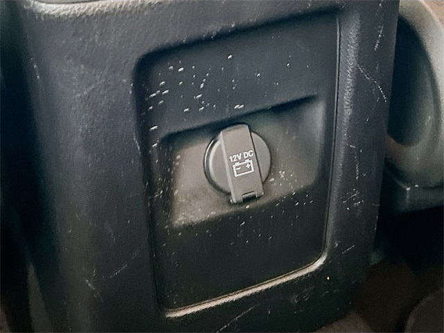 Vehicle image 34 of 41