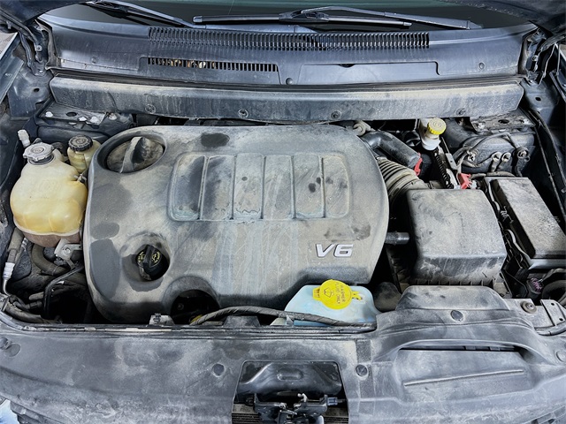Vehicle image 9 of 41