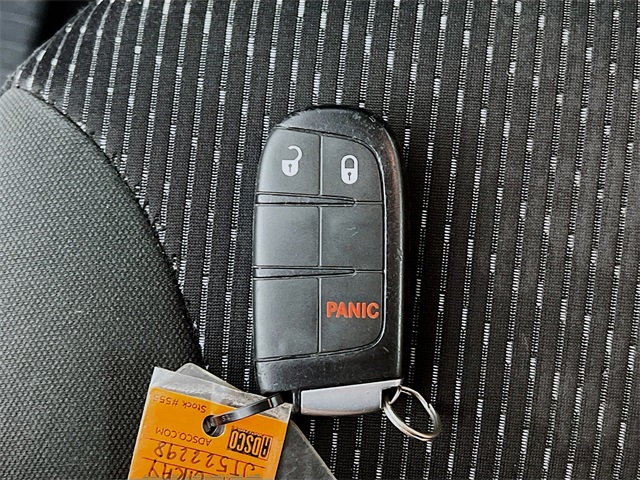 Vehicle image 31 of 41