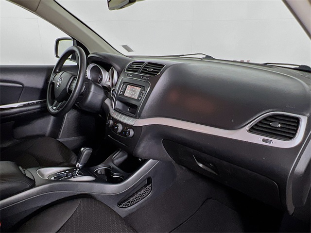 Vehicle image 20 of 41