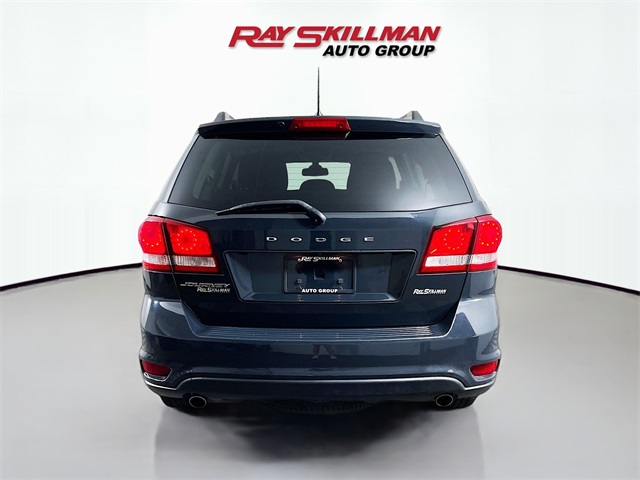 Vehicle image 6 of 41