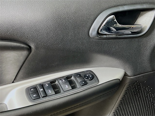 Vehicle image 41 of 41