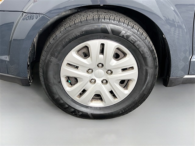 Vehicle image 11 of 41
