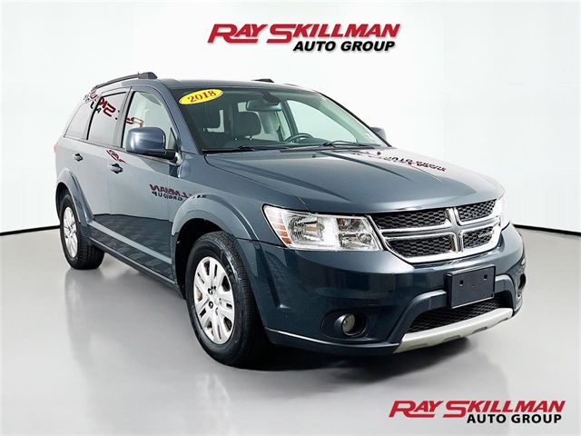 Vehicle image 3 of 41