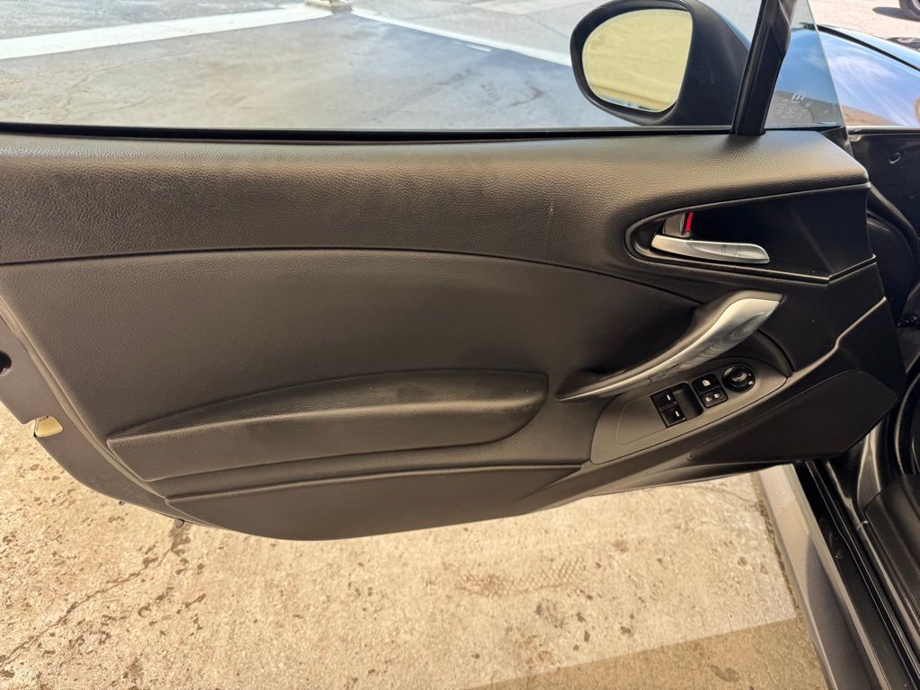 Vehicle image 17 of 45
