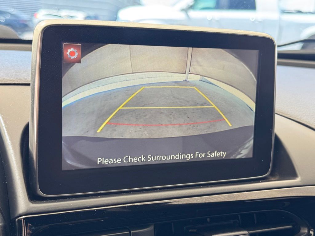 Vehicle image 16 of 45