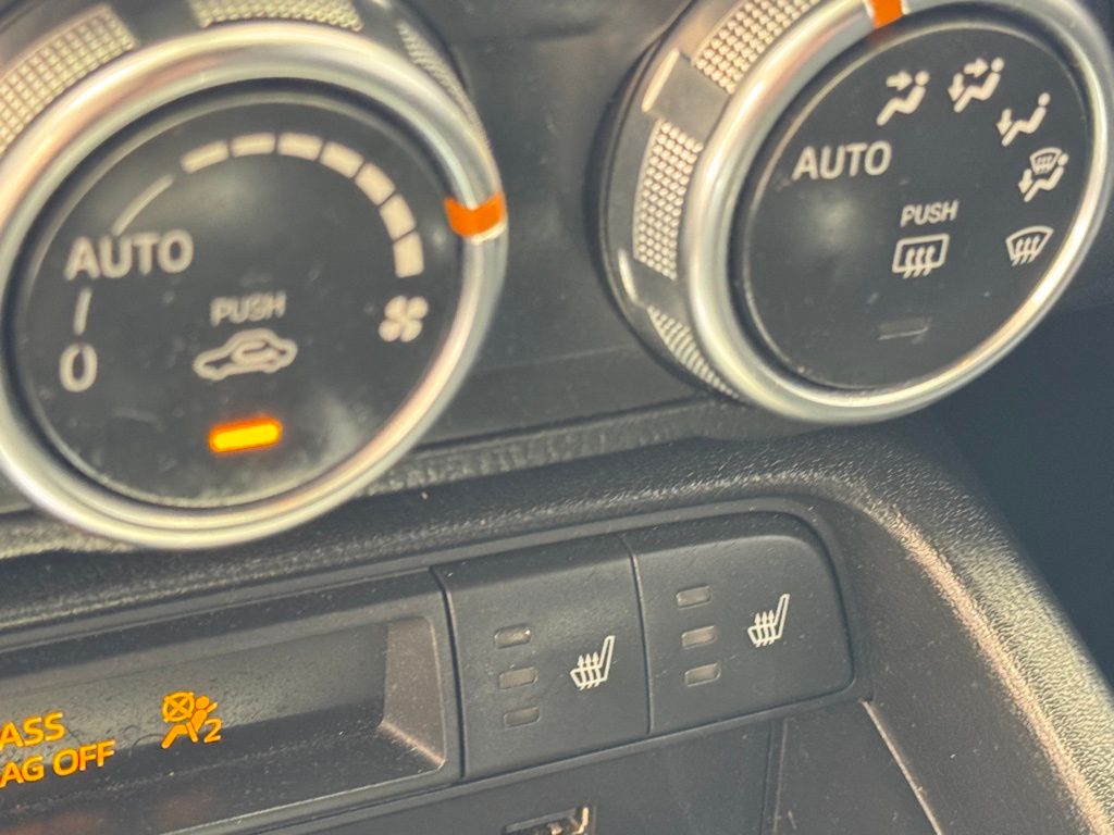 Vehicle image 15 of 45