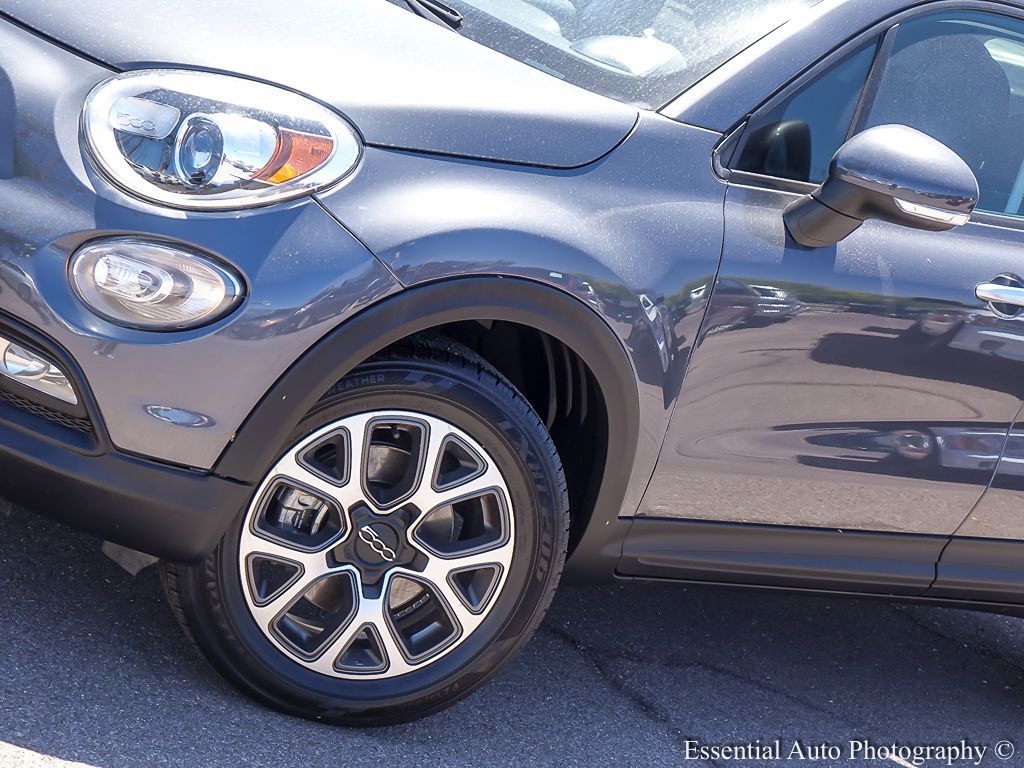 Vehicle image 7 of 21