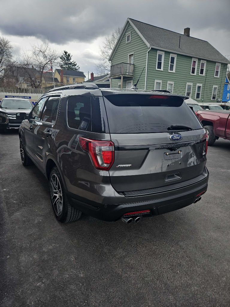 Vehicle image 4 of 13