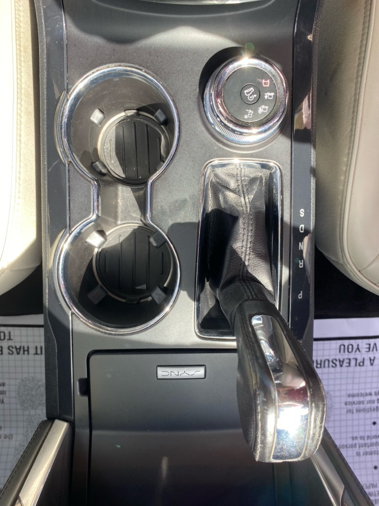 Vehicle image 26 of 37