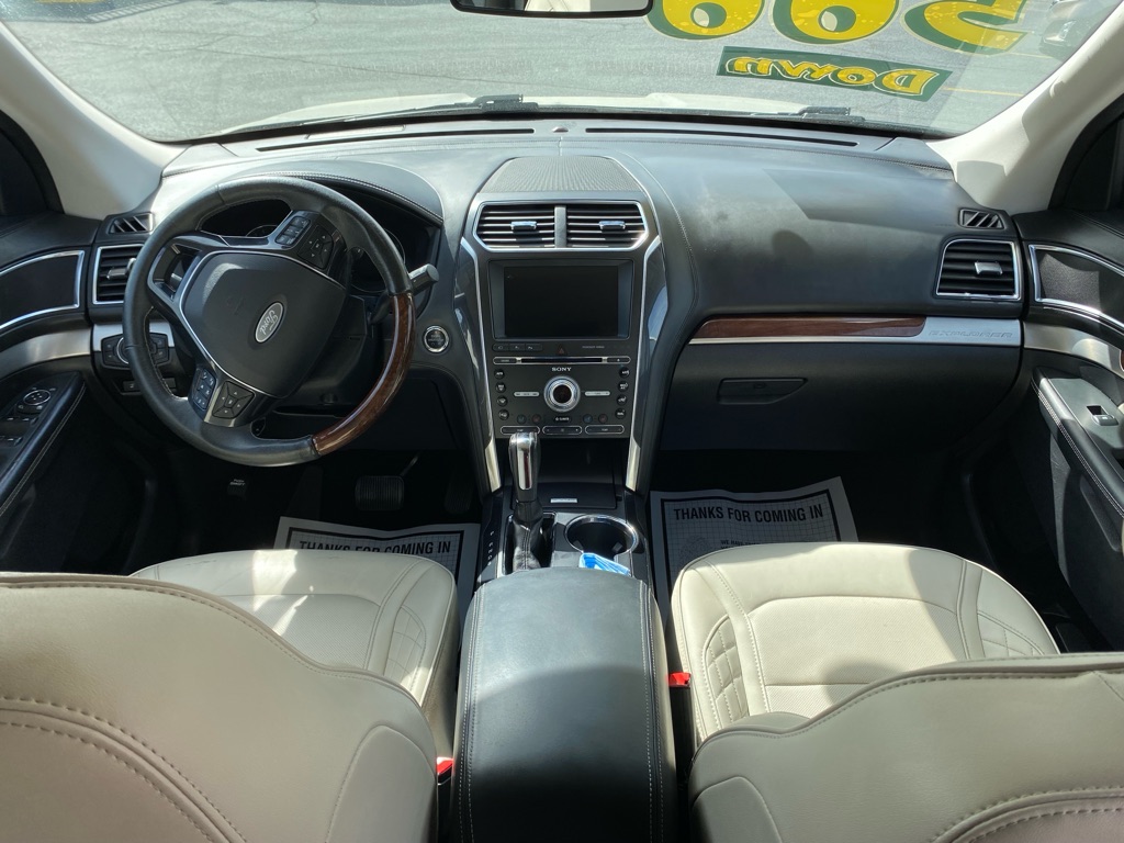 Vehicle image 11 of 37