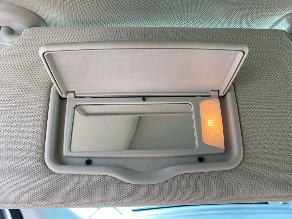 Vehicle image 24 of 37