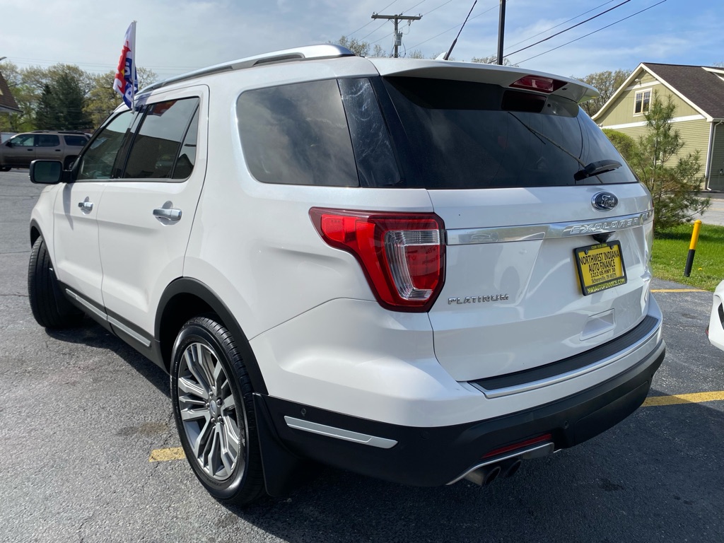 Vehicle image 7 of 37