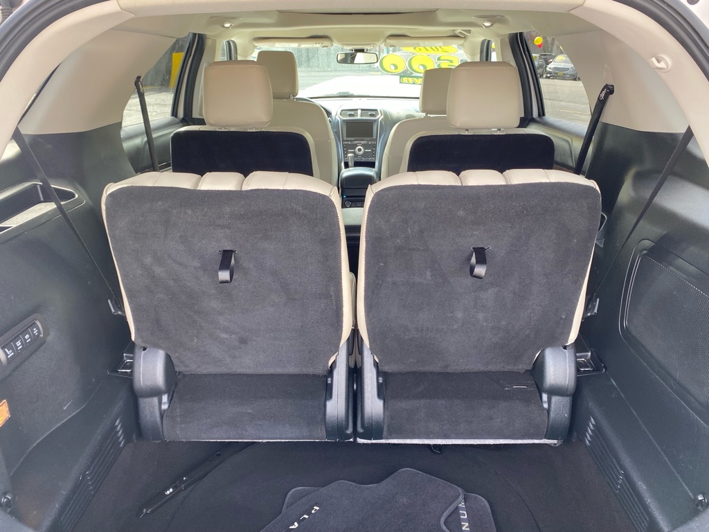 Vehicle image 17 of 37