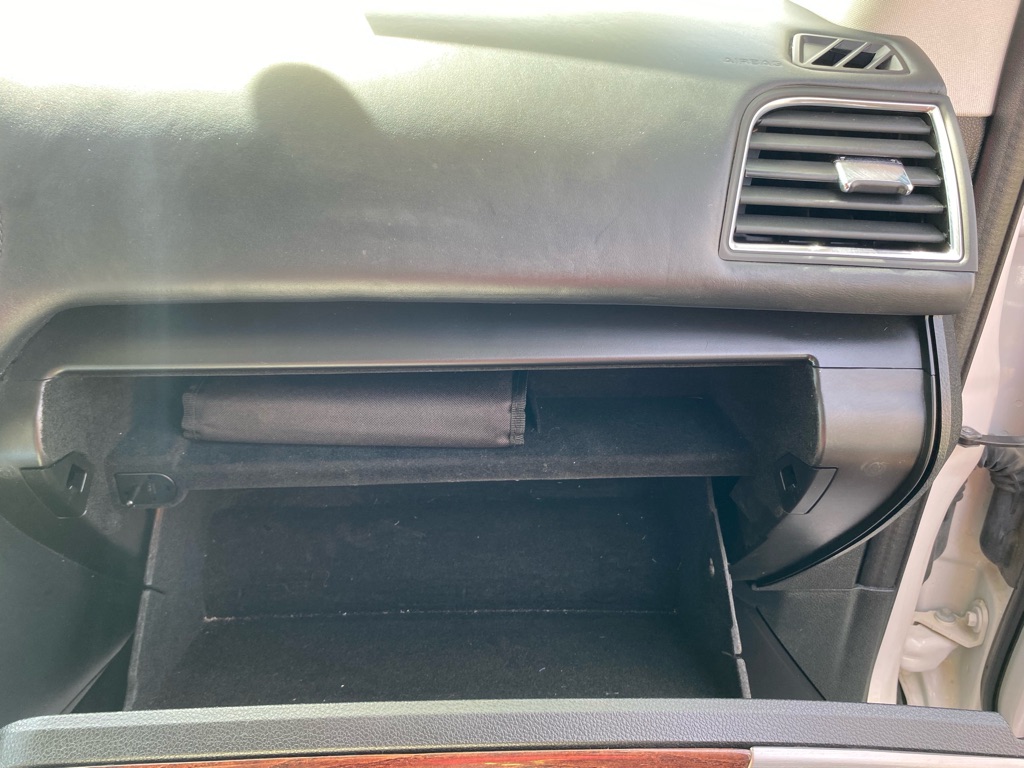 Vehicle image 10 of 37