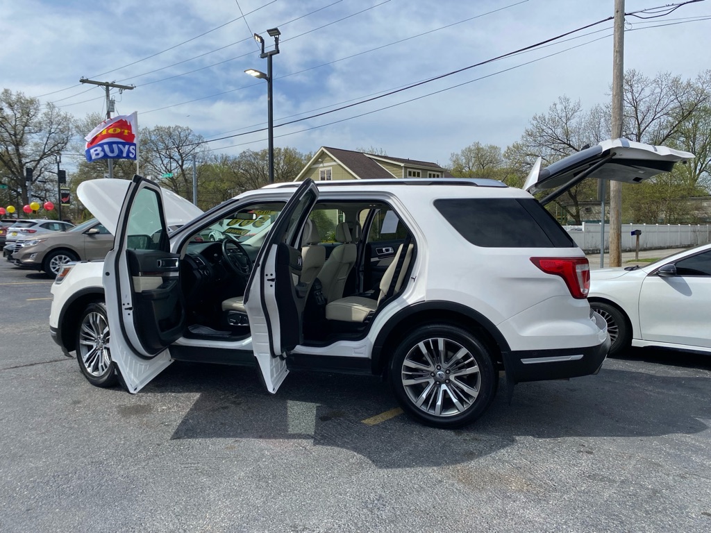 Vehicle image 6 of 37