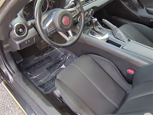 Vehicle image 18 of 19