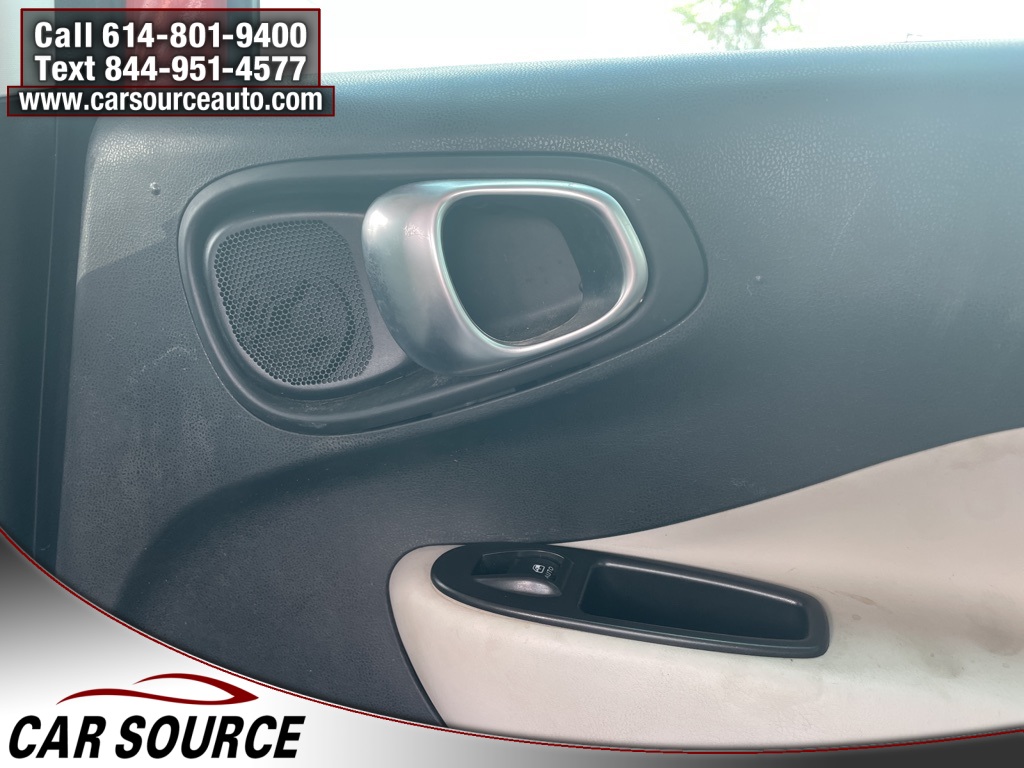 Vehicle image 16 of 29
