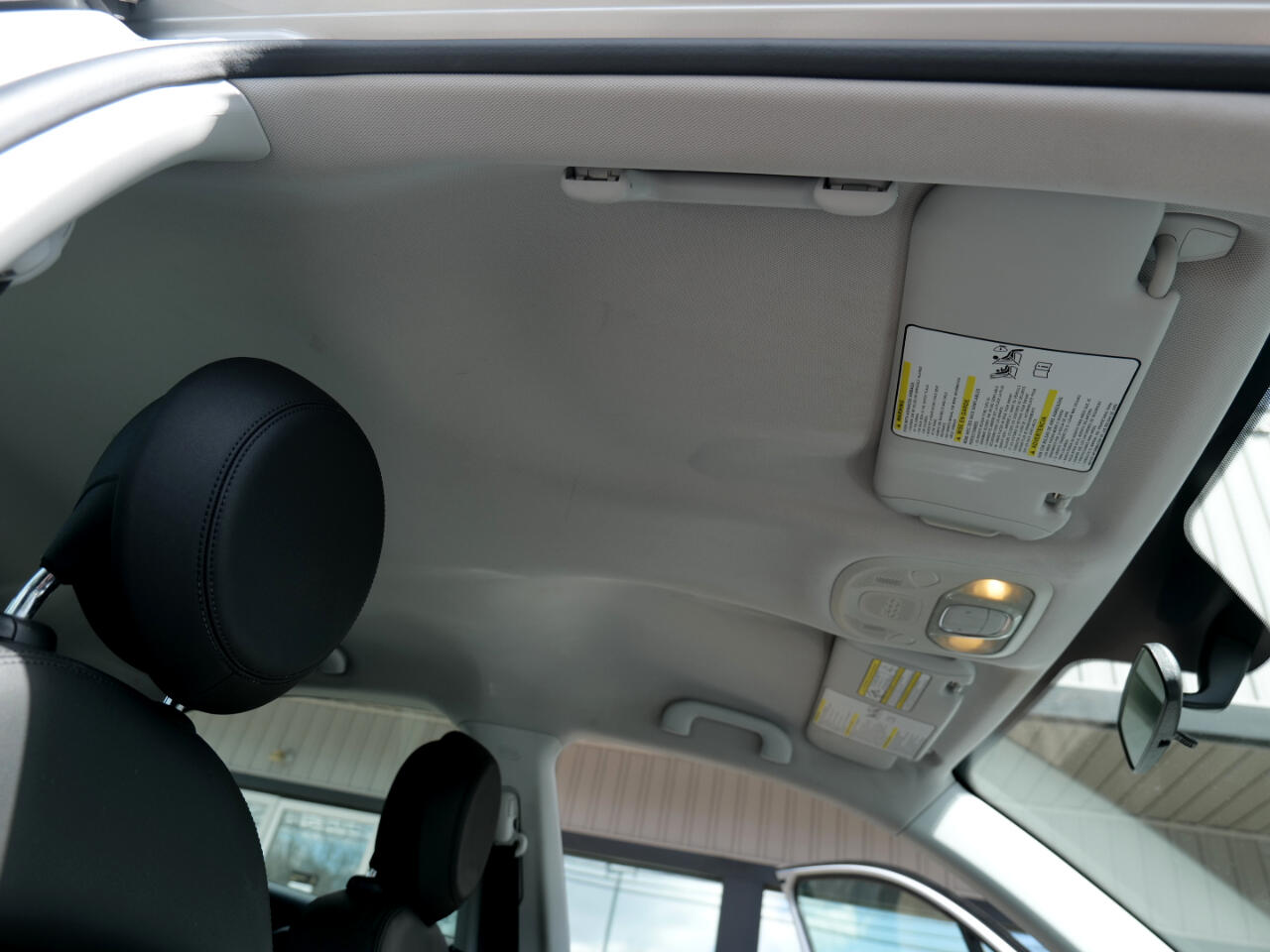 Vehicle image 61 of 93