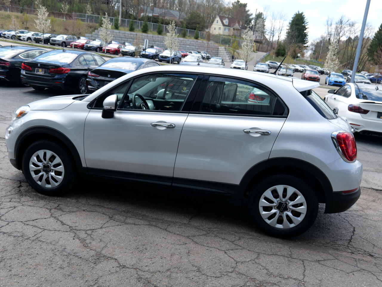 Vehicle image 26 of 93