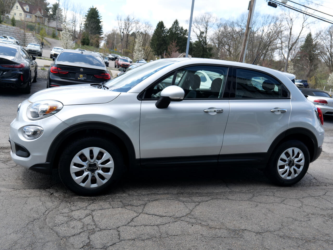 Vehicle image 32 of 93