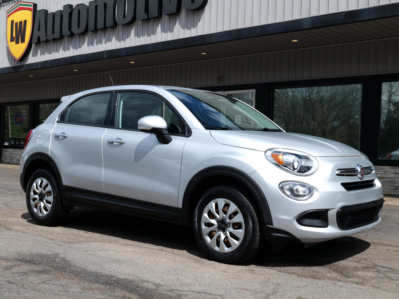 Vehicle image 14 of 93