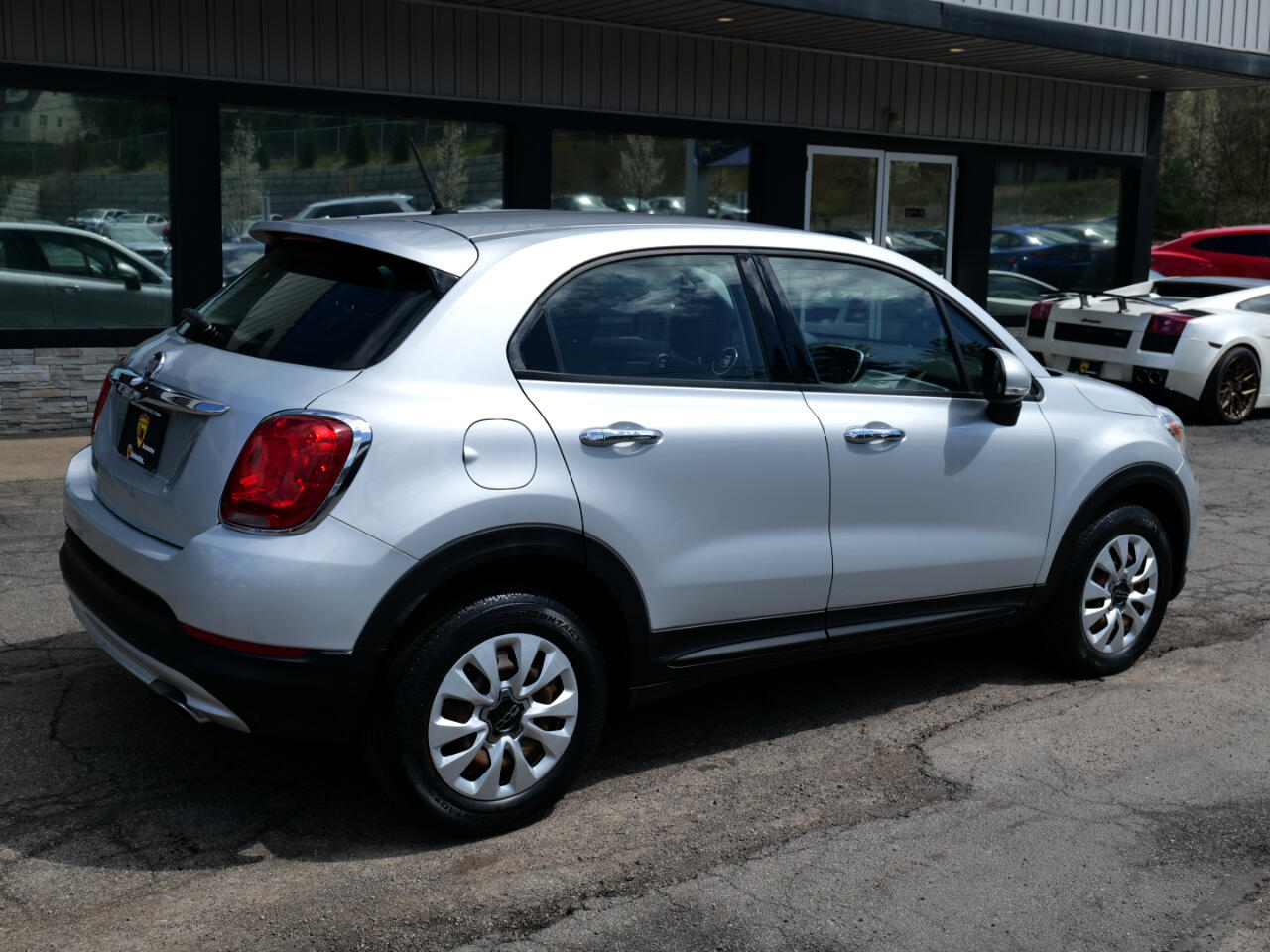 Vehicle image 21 of 93