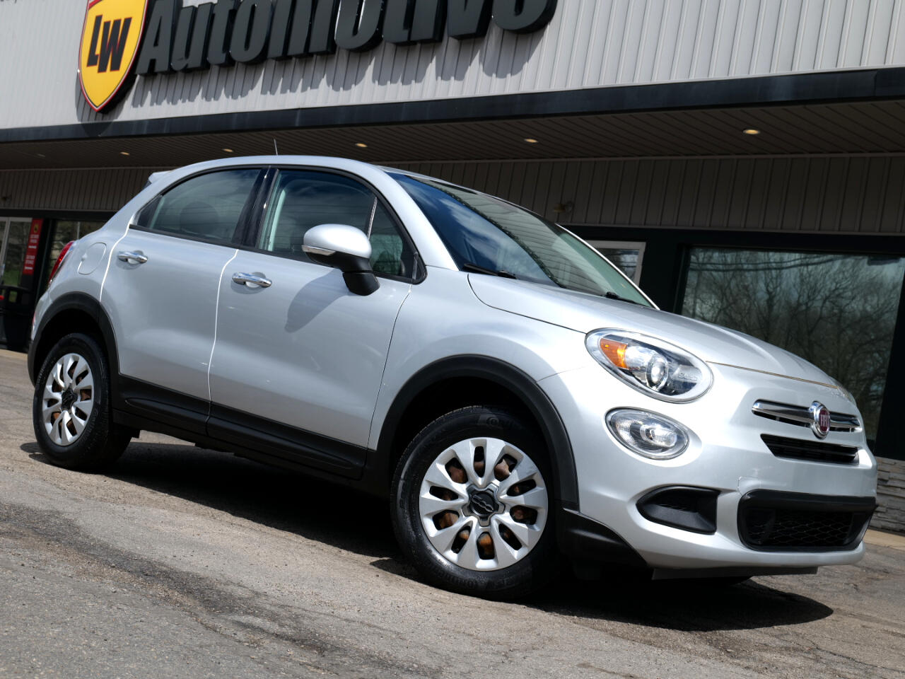 Vehicle image 15 of 93