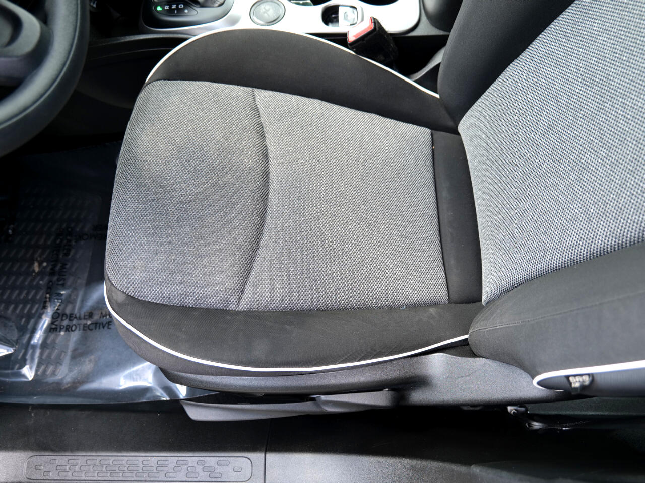 Vehicle image 38 of 93