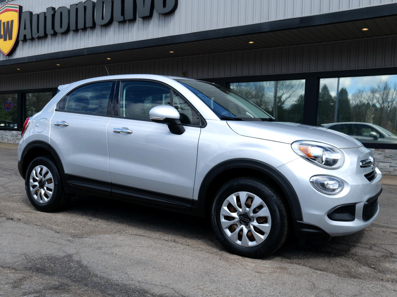 Vehicle image 11 of 93