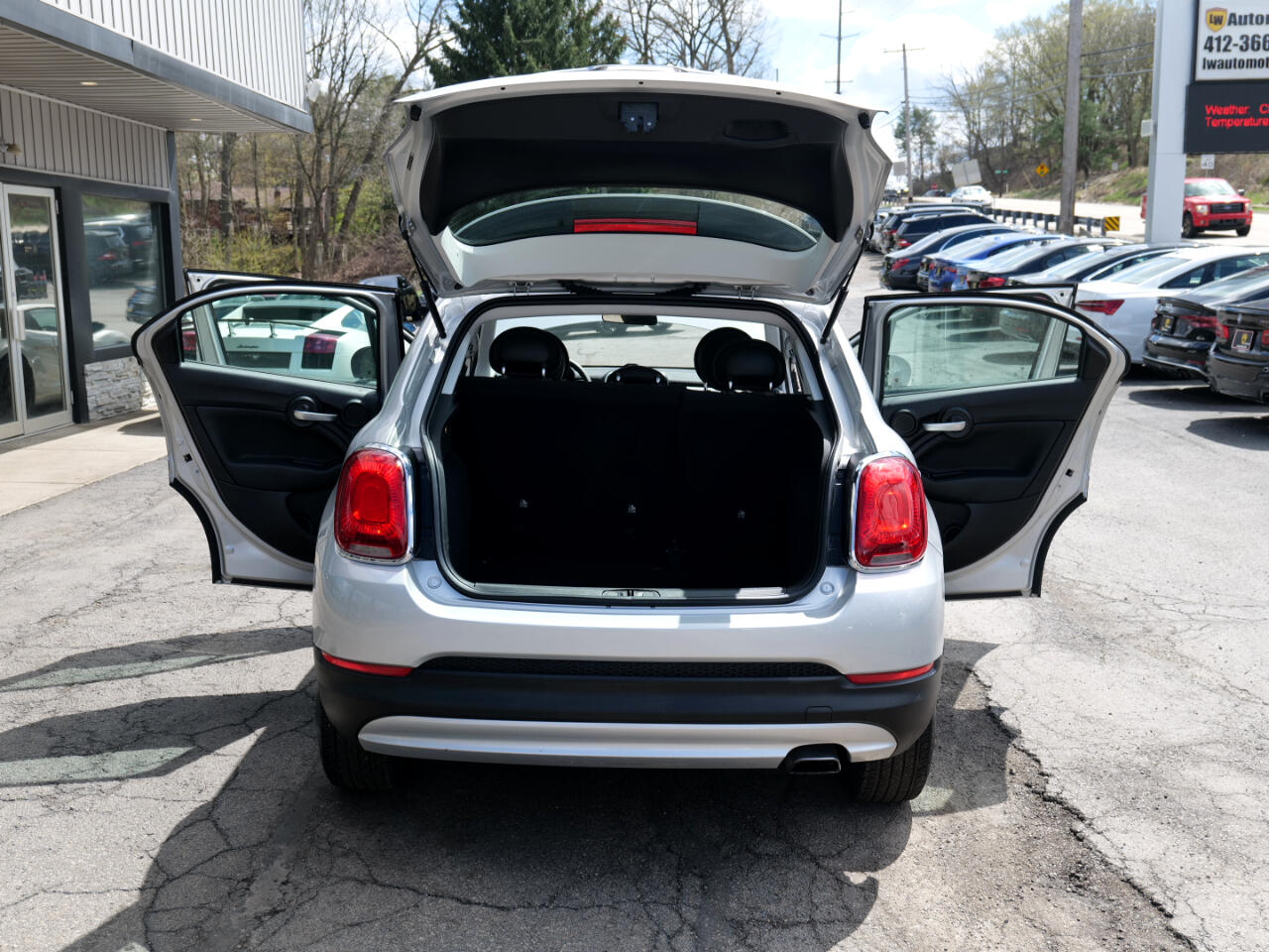 Vehicle image 78 of 93